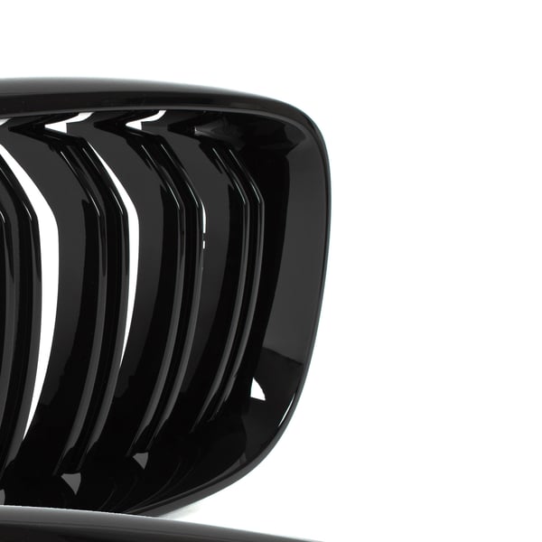 BMW 3 F34 GT 13-20 gitter mellem forlygterne (nyrerne) venstre + højre sæt SORT GLOSSY DOBBELT BAR