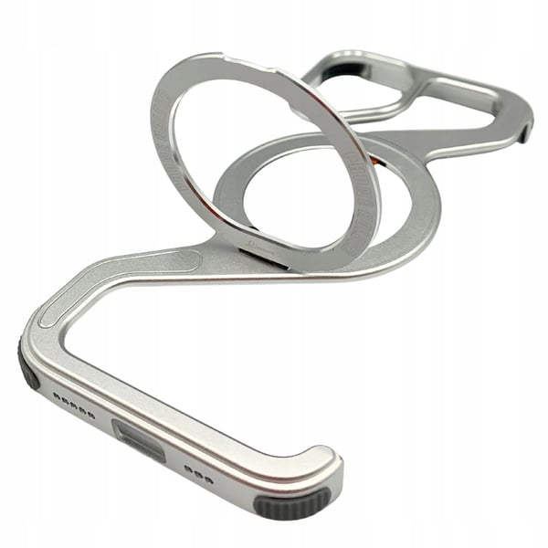 Pansrade metallisuoja iPhone 16:lle MagSafe-kiinnikkeellä titaanilla