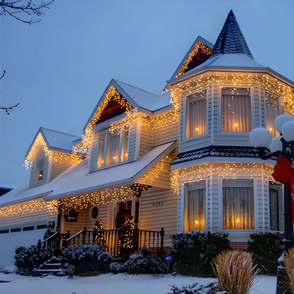 Lange 500 LED istaplys udendørs julelys med blitzeffekt. Udendørs 500 LED istaplys koldhvid + blitz.