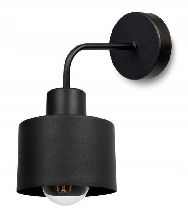 UNIK VÆGLAMPE MED ELEGANT METALSKÆRM