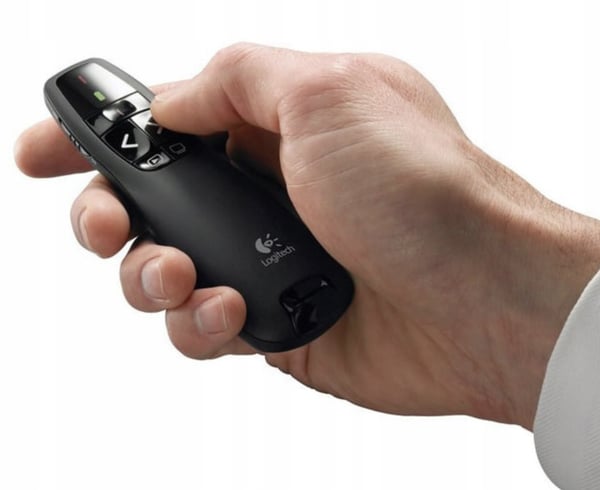Logitech Wireless Presenter R400 laserpresentationsfjärrkontroll
