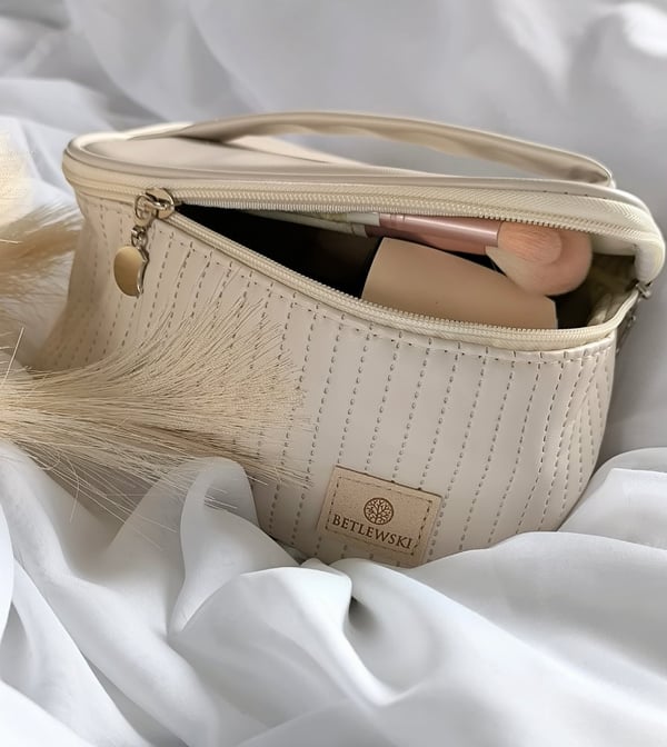 BKP-12 beige Suorakaiteen muotoinen tikattu kosmetiikkalaukku Stella
