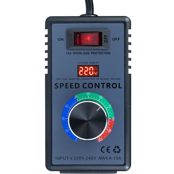 4000W motor-/effekt-/spændingshastighedsregulator i et kabinet med en 230V stikkontakt