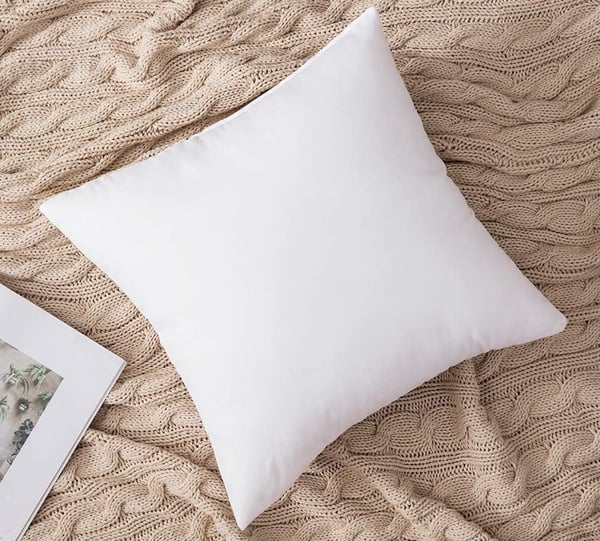 Pude 40x40 cm antiallergisk glat mikrofiber hvid silikone