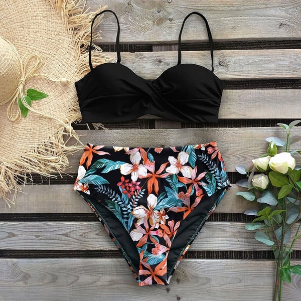 Todelt push-up badedragt med høj talje og polstring, sommerblomster, størrelse L Todelt push-up badedragt med høj talje og polstring, sommerblomster, størrelse S