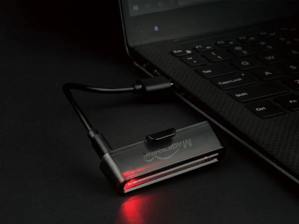 Magicshine Seemee 30 lm V2.0 USB-takavalo valoanturilla