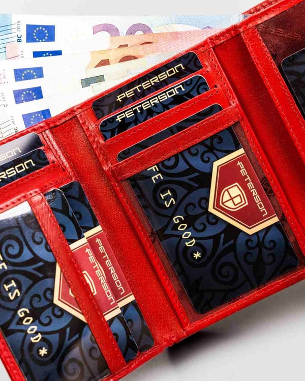 Elegant damplånbok i naturläder - Peterson