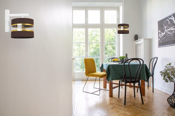VÆGLAMPE, FIRKANTET LAMPE, ELEGANT GYLDEN LAMPESKÆRM, 20 CM