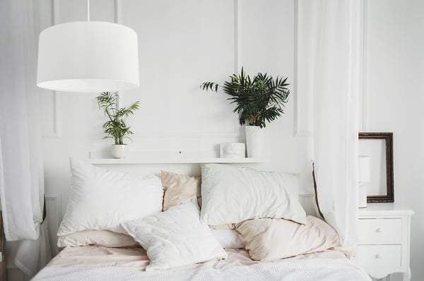 MODERNI LAMPUNVARJOSTIN 30 CM MATERIOLLA, VALITSE 13 VÄRIÄ