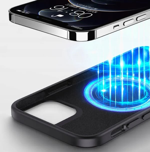 MAGSAFE SILIKONSKYDDSSKAL FÖR IPHONE 13 PRO RÖTT + GLAS