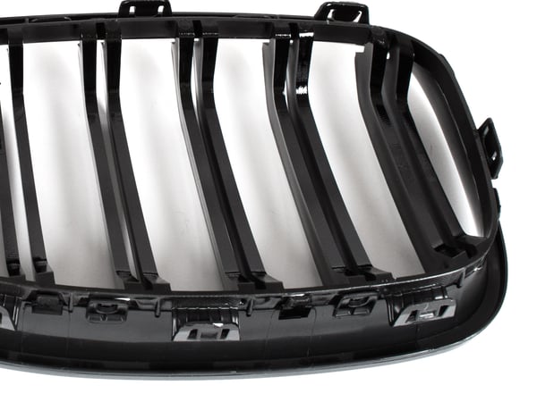 BMW 1 F20 / F21 11-14 3/5D HATCHBACK kølergitre mellem forlygterne (nyrerne) venstre + højre sæt SORT GLOSSY DOBBELT BAR