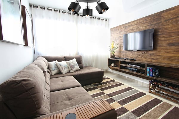 TAKLAMPA I METALL E27 LED