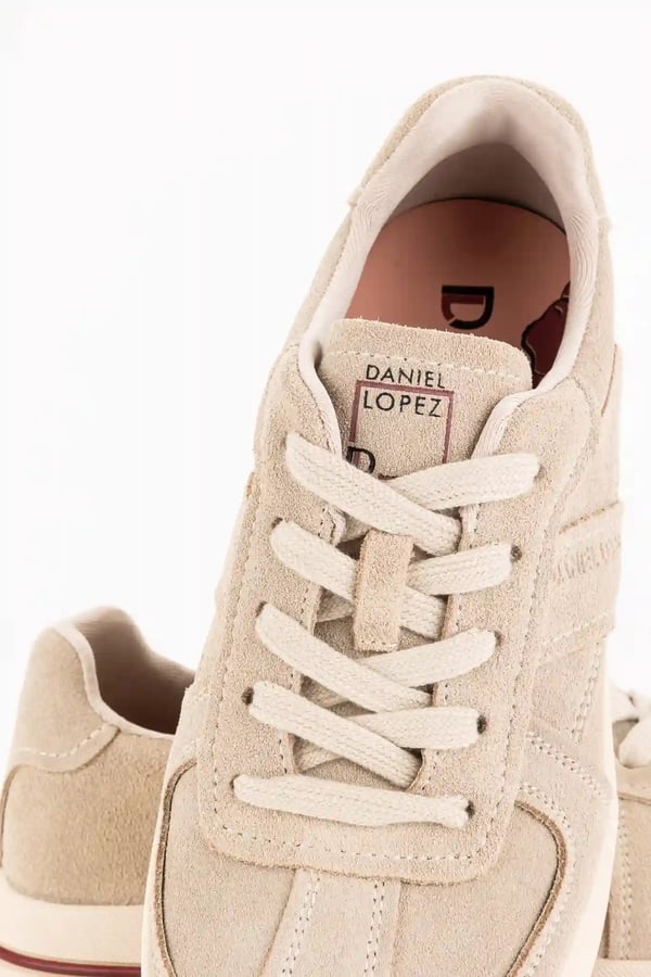 Dalia Daniel Lopez damnsneakers SS2D4045 storlek 37