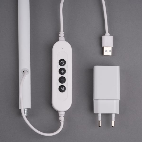 Golvlampa LED 14W CCT dimbar med höjdjustering LONGA 2 vit LUMILED