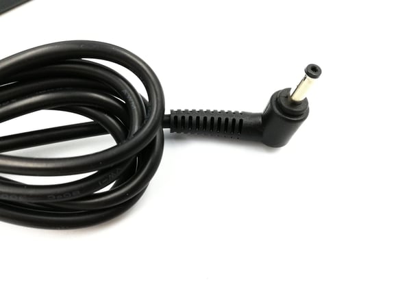 Ultra Parts - Virtalähde-laturi ADR41 19V 3.42A 65W Asus F553 F553M F553MA R540L R540S X540S X553 X553M X553MA ZenBook UX303L:lle