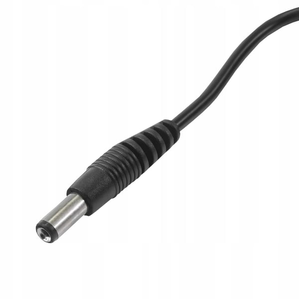 Akyga AK-DC-01 USB A (M) -sovitinkaapeli - 5,5 x 2,1 mm