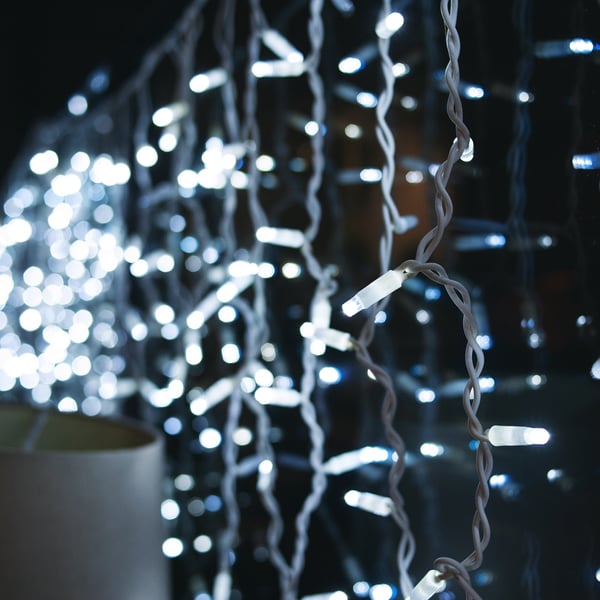 Lange 500 LED istaplys udendørs julelys med blitzeffekt. Udendørs 500 LED istaplys koldhvid + blitz.