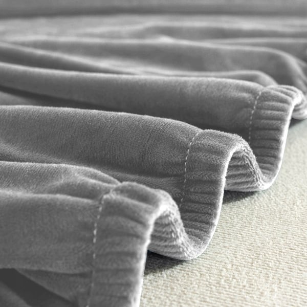 Vaaleanharmaa samettinen sohvanpäällinen 3 hengelle [22W3]