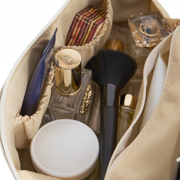 BKP-06 stor rektangulär sminkväska beige Mellow