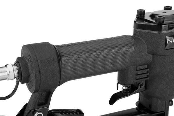 PNEUMATISK HÄFTAPPARAT 6-16MM TYP 80 HÄFTPLATTOR - T N14-572