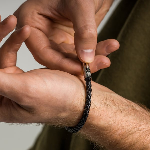 BBPL-08-CZAR-R2 Herrearmbånd Balance sort