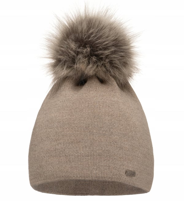 Varm polsk mössa med pompom Latte A13