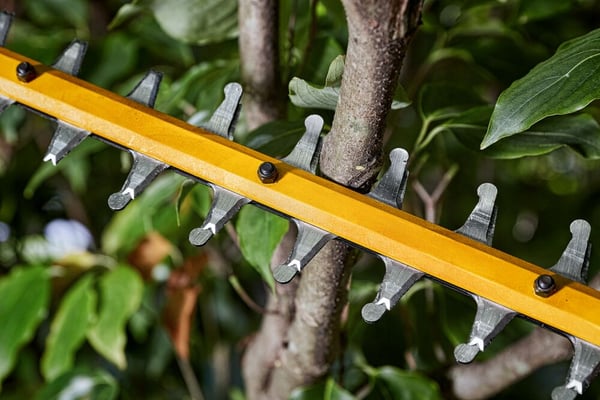 BATTERI HÆKKEKLIPPER 65CM 54V XR FV 0*AH - DW DCMHT573N