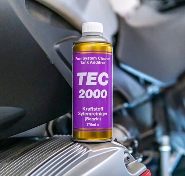 TEC 2000 BRÄNSLESYSTEMRENGÖRING BENSINTILLSATSER - TEC 720087