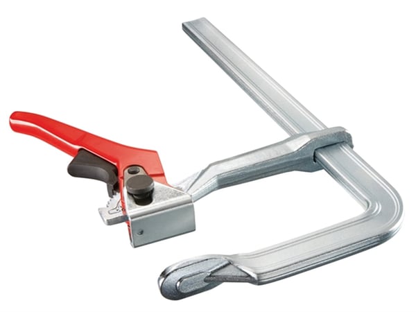LÅSSMEDSKLÄMMA I STÅL GH 250*120MM - AV GH25 LÅSSMEDSKLÄMMA I STÅL GH 250*120MM - AV GH25