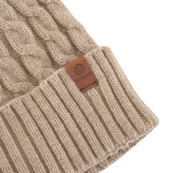 BCD-BK-01 beige damehue med vintermønster