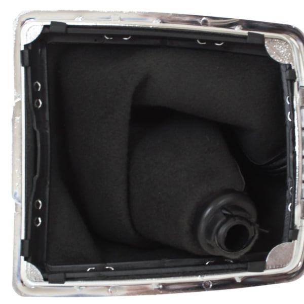 Ford Focus Mk2 04-11 gearknap sort med støvmansjette ramme krom 5 gear