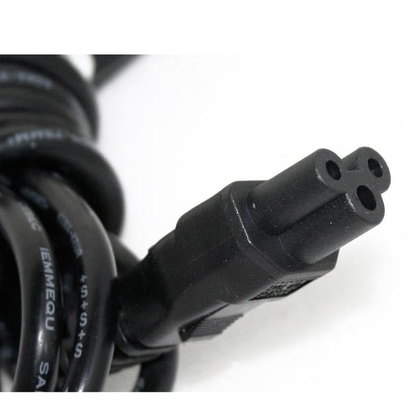 Akyga AK-NB-01A CEE 7/7 - IEC C5 bärbar datorströmkabel (klöverblad) 250V/50Hz 2.5A 1.5m svart