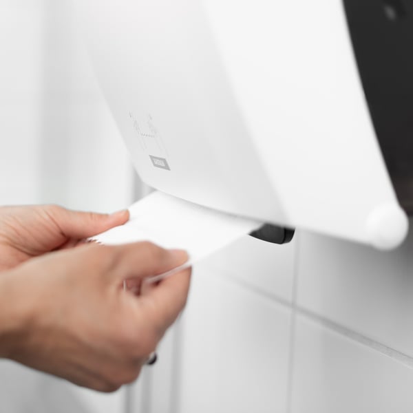 Katrin System papirhåndklædedispenser