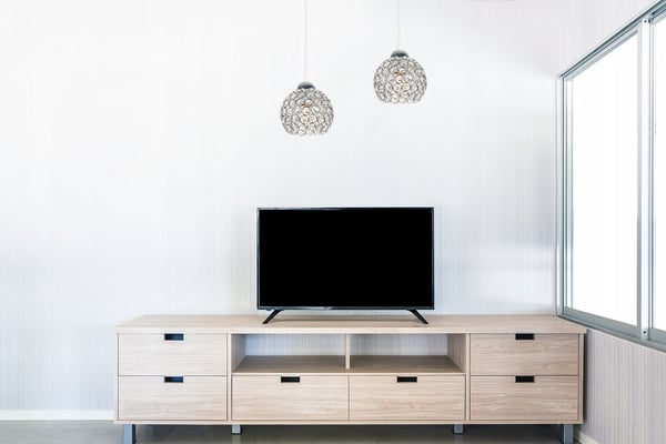 Kromhængende lampe med LED-krystal til loftet