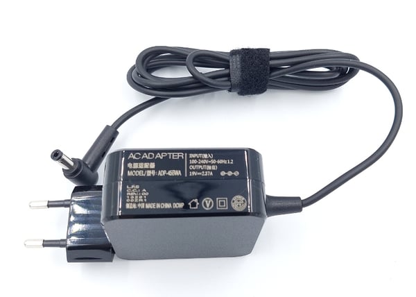 Ultra Parts - ADR80 Strømforsyning ASUS ADP-45AW 19V 2.37A 45W 5.5 x 2.5mm
