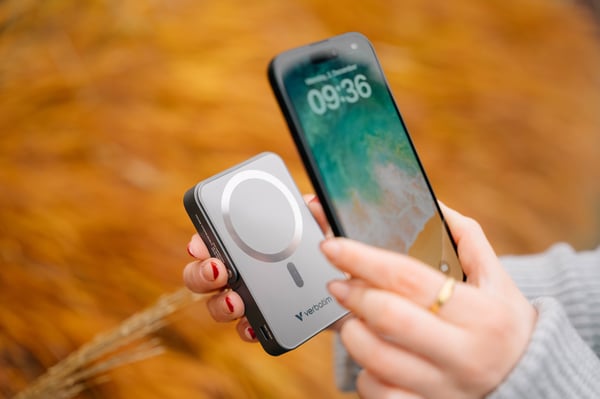 Powerbank Verbatim Charge 'n' Go Magnetisk Trådløs med Stander 10000mAh USB-C PD 3.0 Blå