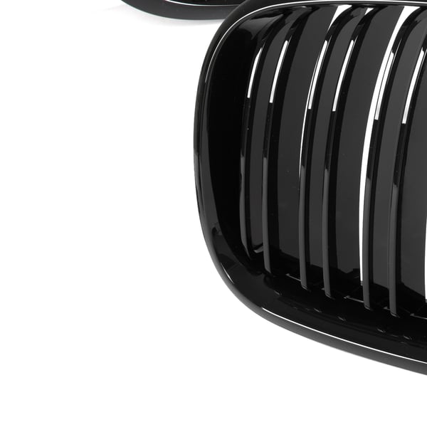 BMW X6 E71 07-14 galler mellan strålkastarna (njurarna) vänster + höger set SVARTA GLANSANDE DUBBELBAR