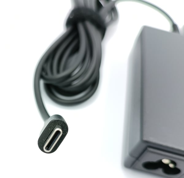 Ultra Parts - STRØMFORSYNING Universal laptopoplader 45W USB-C med AC-kabel