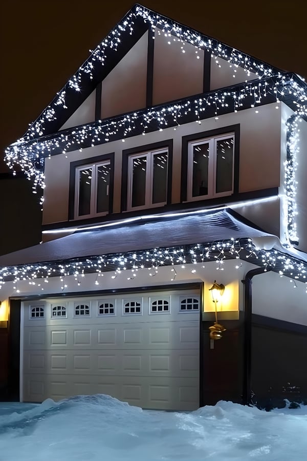 Lange 500 LED istaplys udendørs julelys med blitzeffekt. Udendørs 500 LED istaplys koldhvid + blitz.