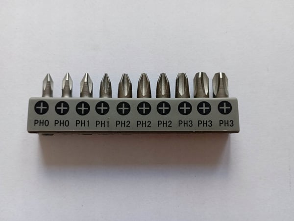 Bosch-kärkisarja, 10 kpl:n kärkipidikkeellä PH, PZ, Hex, Torx