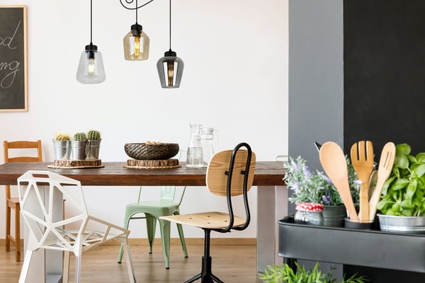 MODERNE ELEGANT HÆNGELAMPE MED GLASSKÆRM