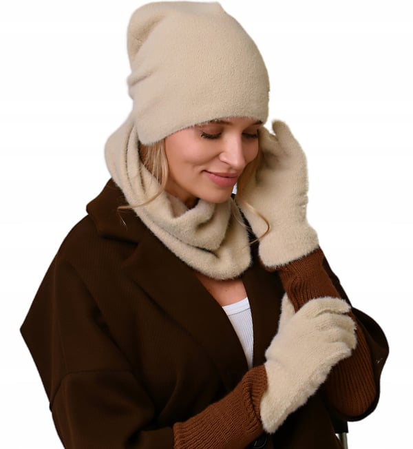 Beige damset mössa, tubhalsduk och handskar varm vinterset