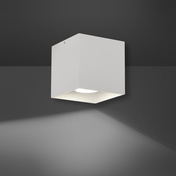 Stilfuld firkantet loftslampe i aluminium
