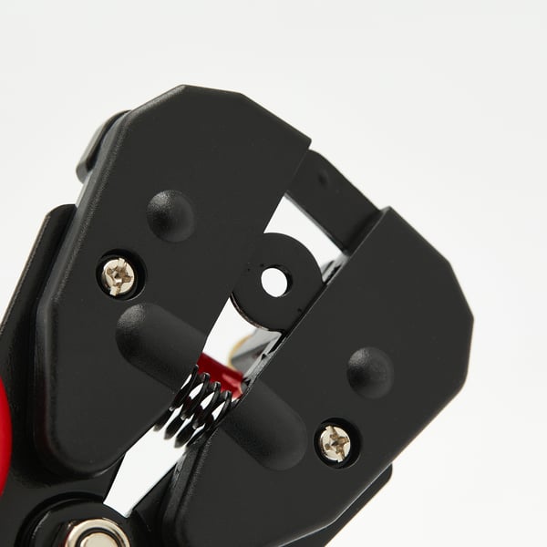 Isolerings- og kabelskræller til diametre 0,2–6 mm (24–10 AWG)