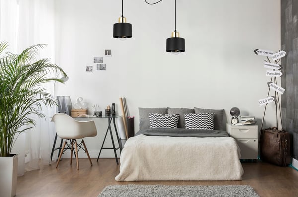 MODERNI KATTOVALAISIN MUSTA LED-VALAISIN