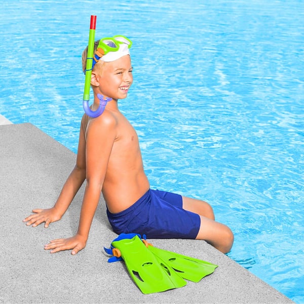 Dykkersæt: Maske med snorkel, svømmebriller + finner
