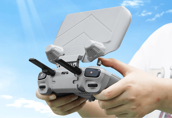 2-in-1 aurinkosuoja ohjaimelle DJI RC 2 / DJI Air 3 / MINI 4 PRO -kameroille