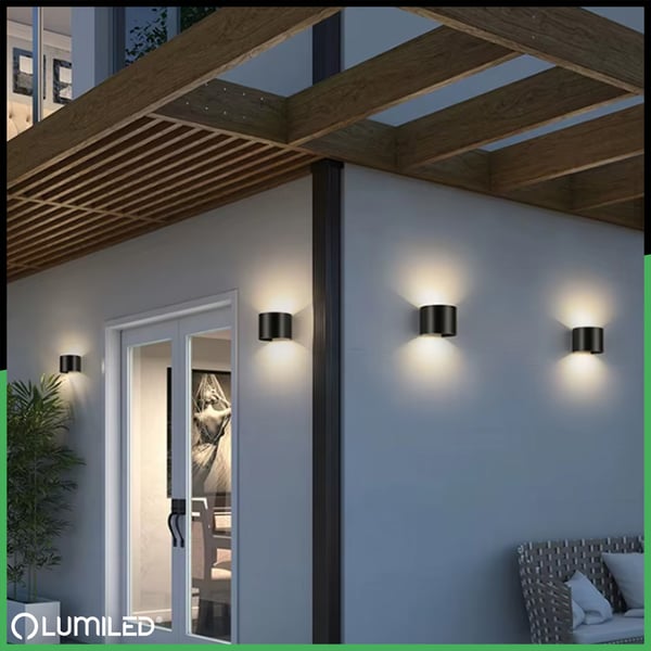 Vägglampa för utomhus LED 2x3W 4000K justerbar upp och ner svart PINUS LUMILED
