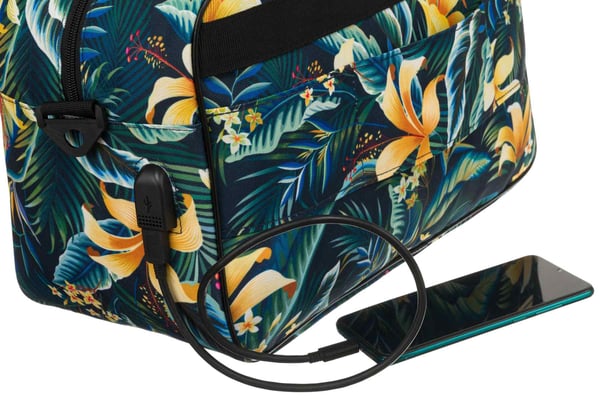 Lätt resväska tillverkad av slitstark polyester - Rovicky