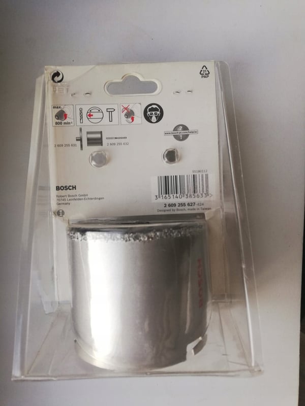 Boschin 83 mm:n reikäsaha